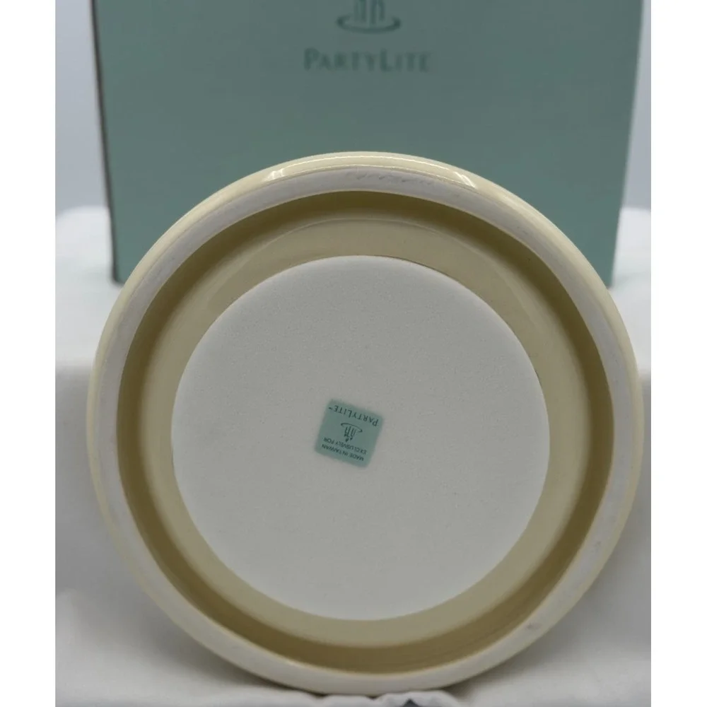 Partylite P8013 Ivory Glazed Pillar Holder - Candle Holder - NEW Open Box